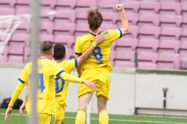 kaiyun-又是朗格莱犯错!巴萨惨遭绝平争冠希望渺茫